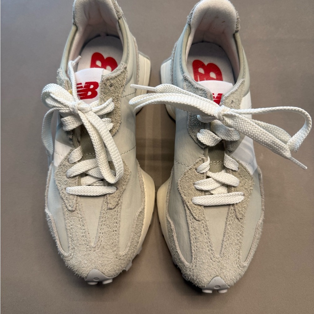 New Balance 327 - Picture 3 of 7